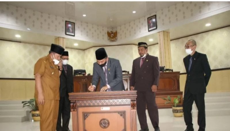 DPRD Agam Setujui Ranperda Transportasi Darat Menjadi Perda